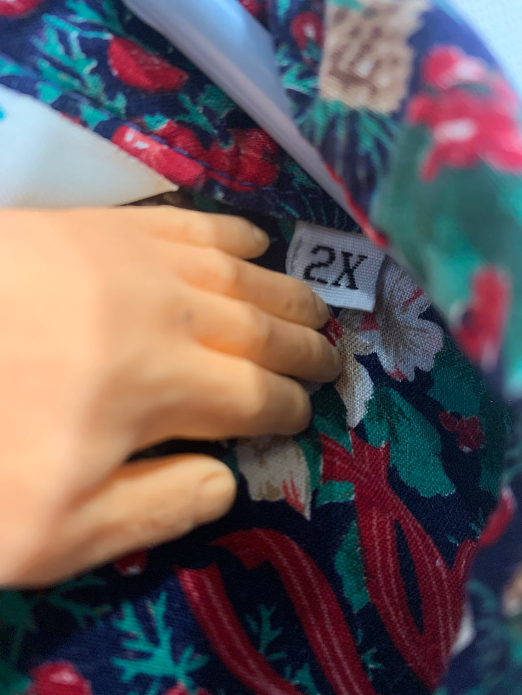 Vintage Gotcha Covered Top Womens 2X Green Blue Red Christmas Holly Shirt