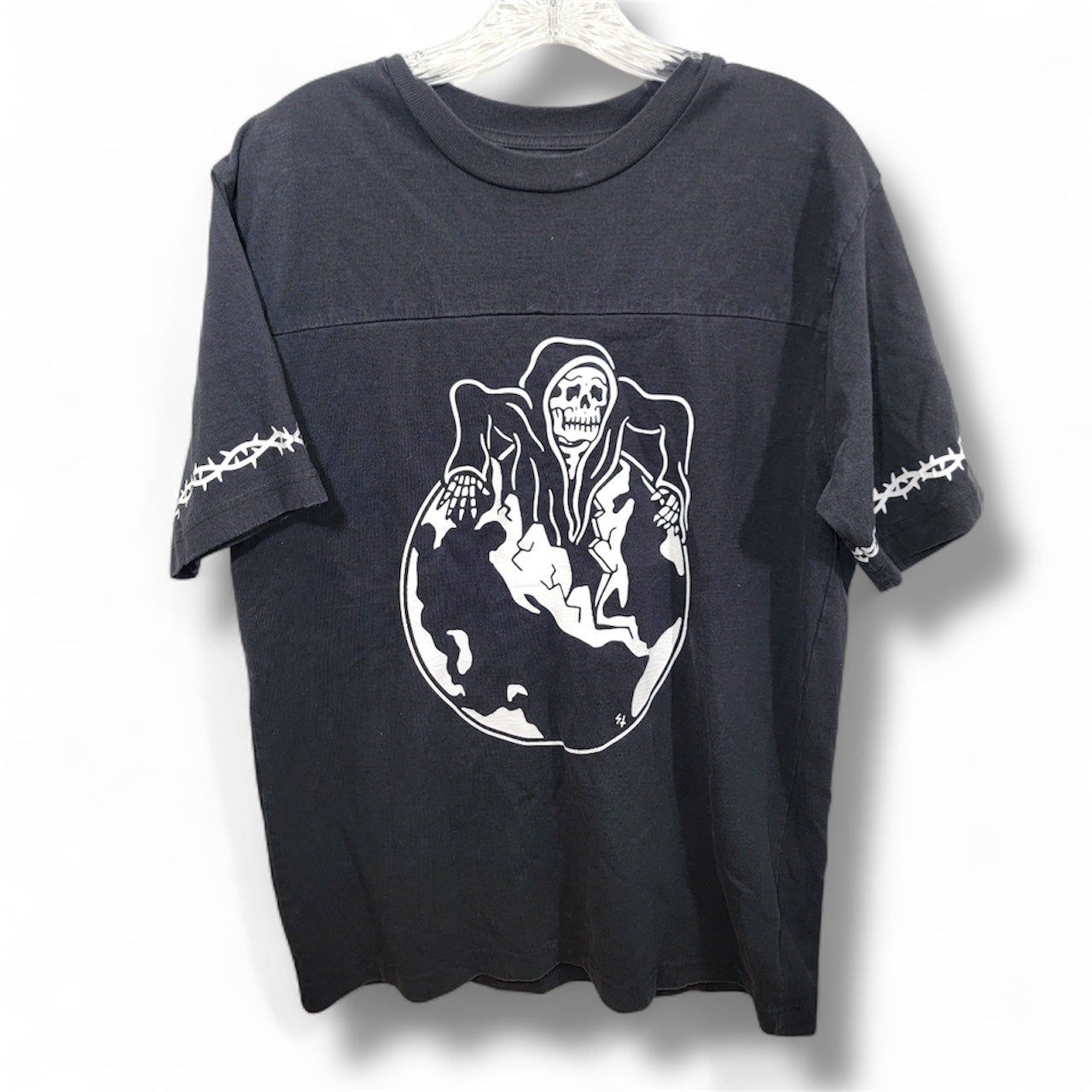 Lurking Class Zumiez Men’s Small Skateboarding Skeleton Barb Wire T Shirt